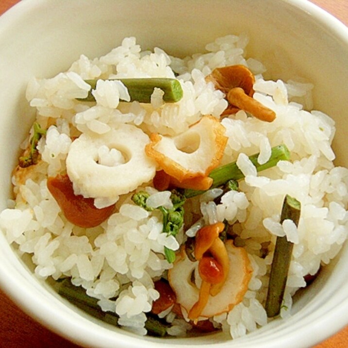 まな板なし！竹輪と山菜の炊き込みご飯♪（塩味）